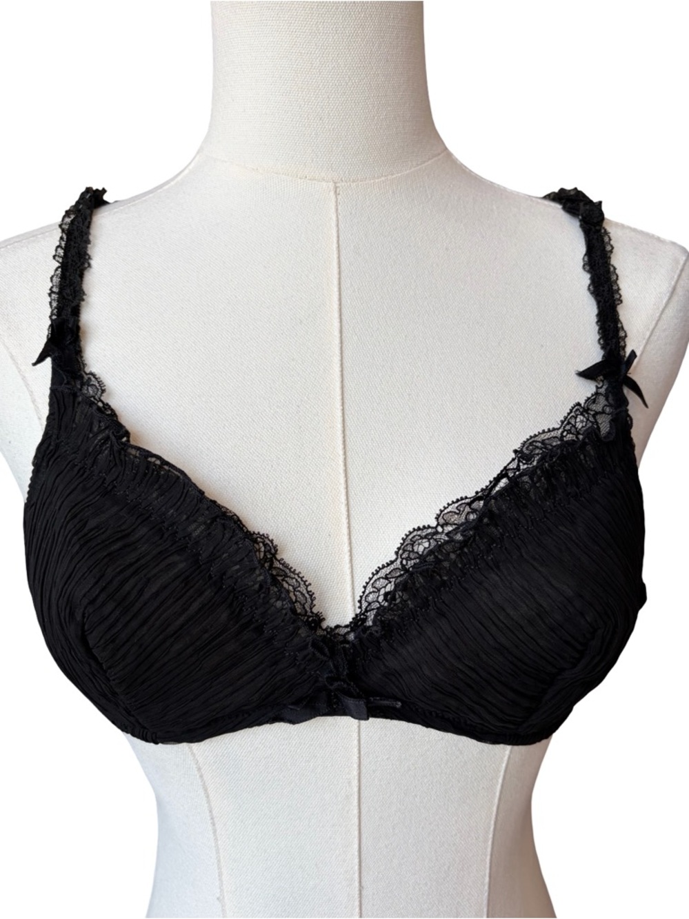 Vintage 80’s La Perla Bra Size 2 US Size 34 Sheer Black w/Lace